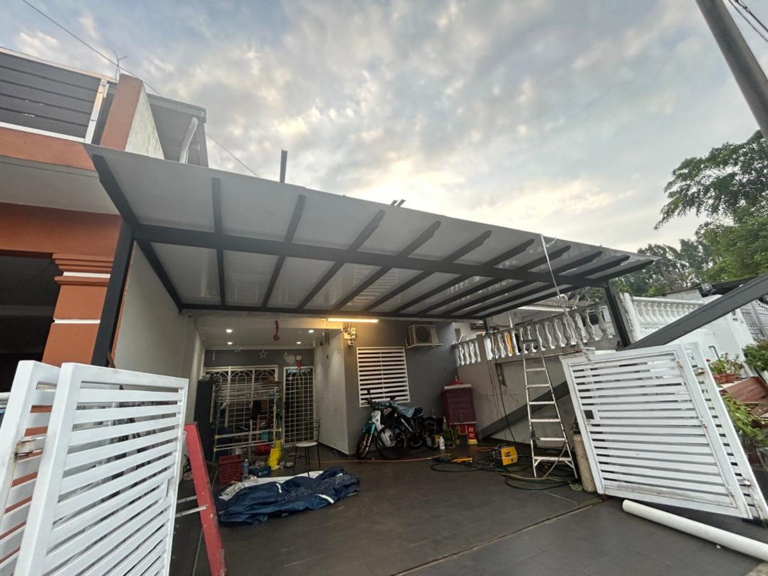 Contoh awning custom